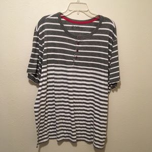 SALE /end scoop neck tee